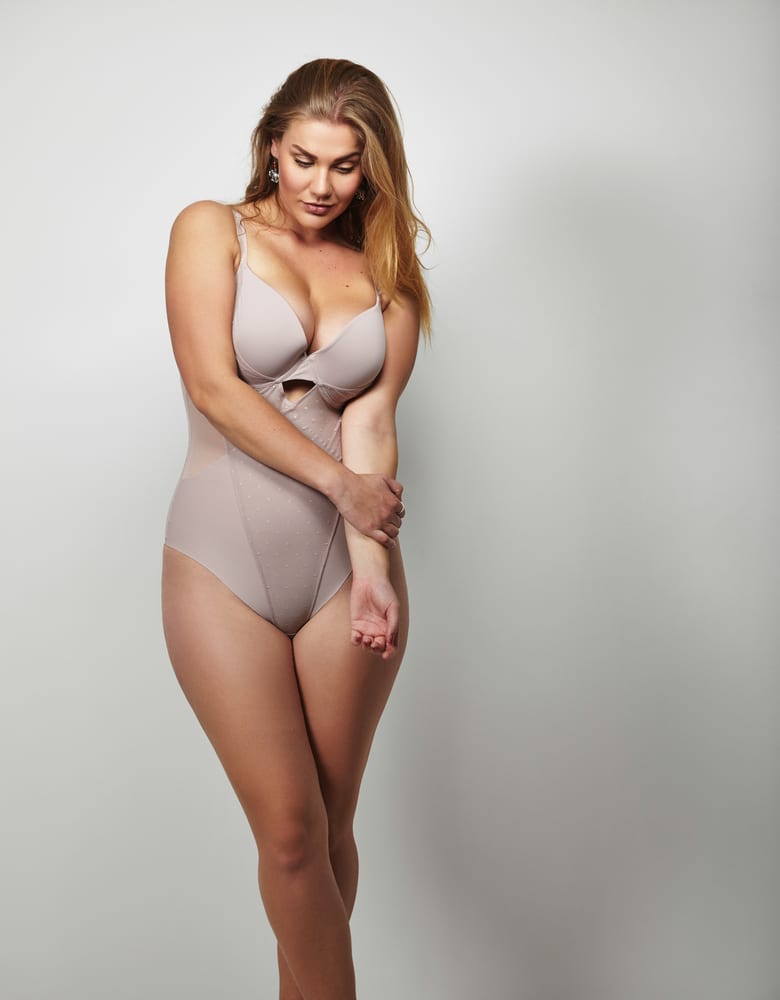 plus-size-lingerie-models